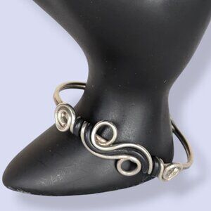 (2/$20) Twisted Wire Open Bracelet